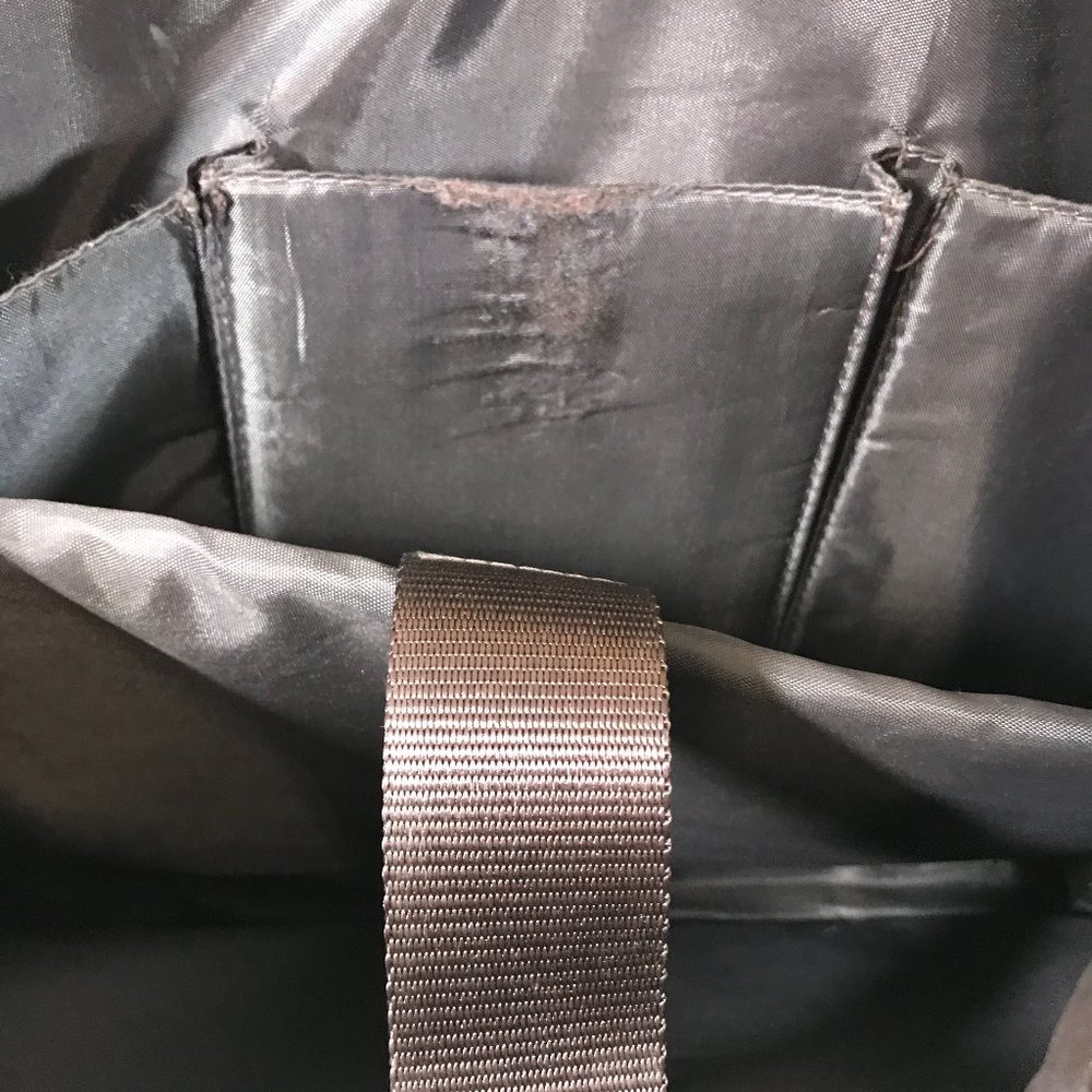 Wilsons Leather Black Rivet Distressed Leather bag - Picture 8 of 13